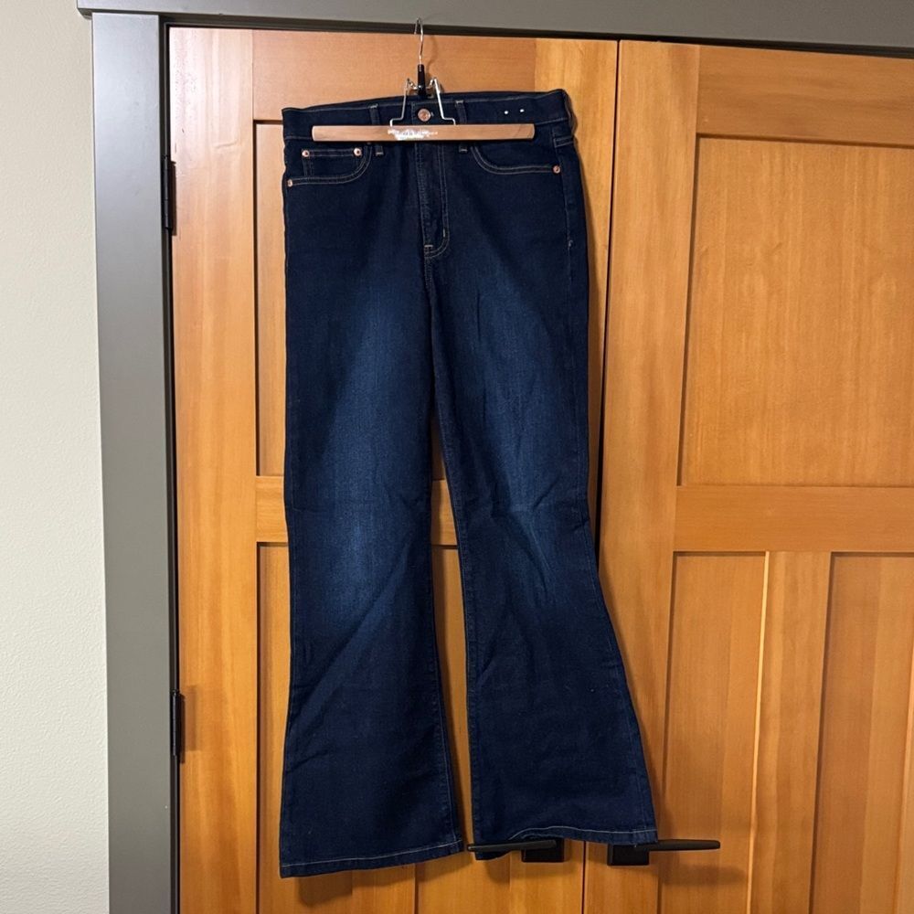 GAP ‘70’s Flare High Rise Dark Indigo Jeans LIKE NEW